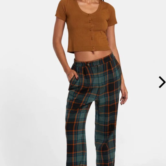 Float Sweater - Picture 2 of 3